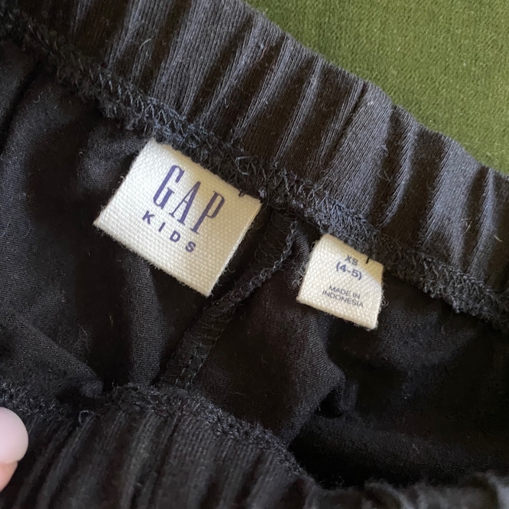HP! 3pieces of 4-5 T CUTIE CLOTHES! GAP/OSH KOSH❤️ - Picture 14 of 14